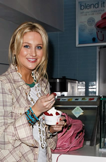Stephanie Pratt Yogen Fruz frozen yogurt Beverly Hills